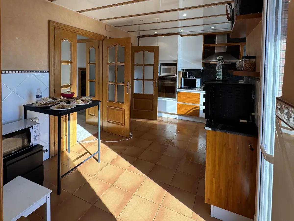 Más allá del campo: Las instalaciones clave en una academia de fútbol de alto rendimiento en España